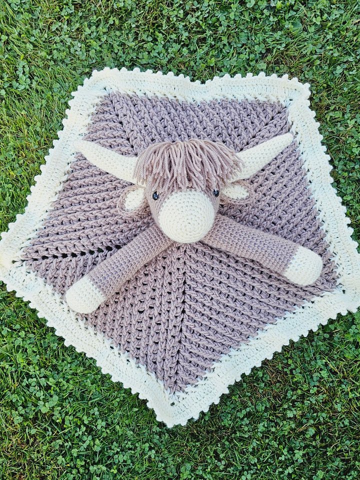 Highland Cow Lovey Blanket Crochet Pattern | Scottish Farm Animal (PDF Pattern) product image (2)