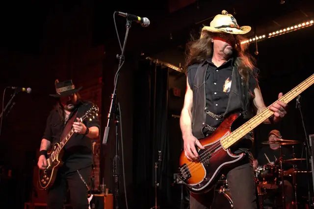 Mockingbird, we’re coming back! 🔥 August 21st, Kris Bell Band is bringing that raw Southern rock edge back to Mockingbird Theater. Mark your calendars and get ready to turn it up for a night of searing guitar riffs, Southern groove, and full-throttle rock energy 🎸🤘🏼 #mockingbirdtheater #krisbellmusic #guitarheroes #rocklegends #LiveMusic @twowolfofficial