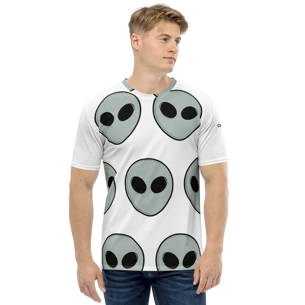 The Aliens Are Coming - Multiple Alien Heads - Crew Neck T-Shirt product image (2)