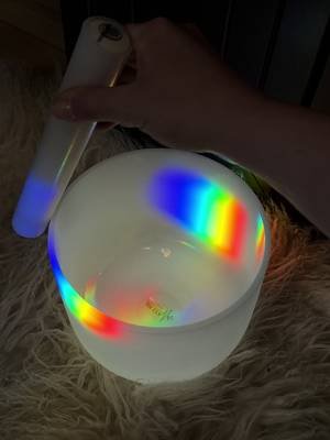 The days are getting shorter, but there’s still so much light to be found. 🌈 A prism in my window cast this beautiful rainbow across my B-note crystal singing bowl while I was playing today. A reminder to slow down and appreciate the beauty right in front of us. If you could use an hour to yourself, join me tonight at 7 PM CT for Grounded Rebel, my weekly virtual sound bath. Use code OCTOBEREST at checkout to enjoy your first four sound baths for just $5! Learn more: sixthandtwelfthsound.com