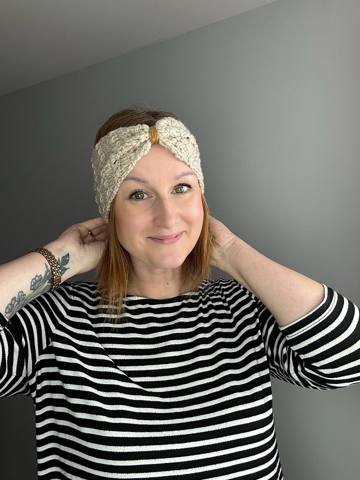Bow Style Crochet Headband Pattern PDF product image (1)