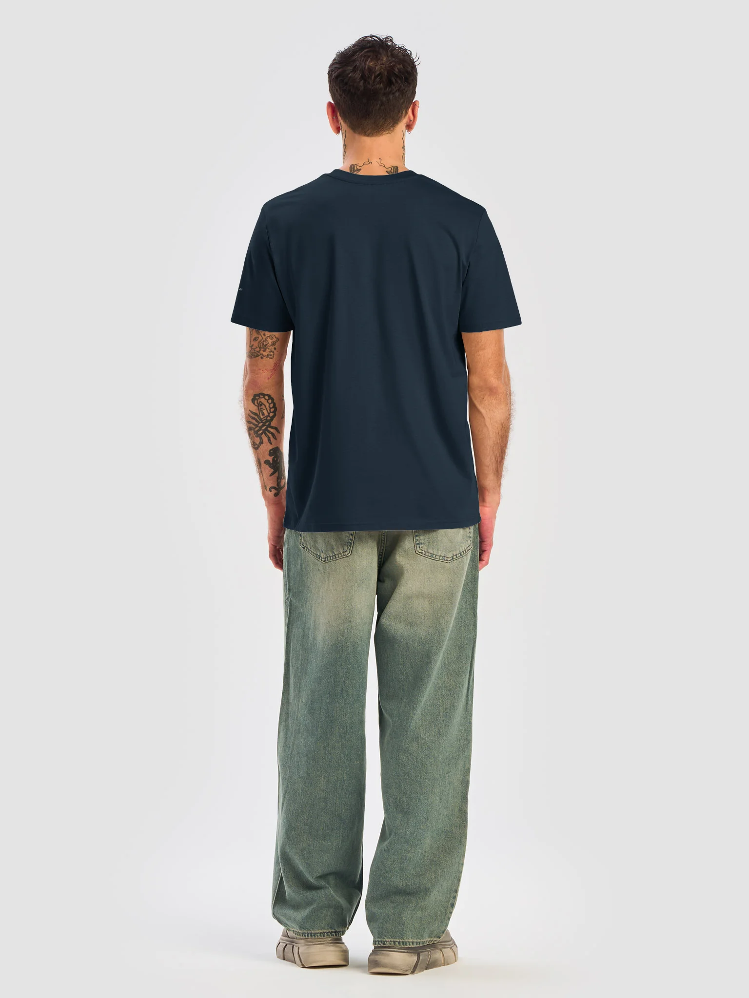 LODESTAR TEE product image (5)