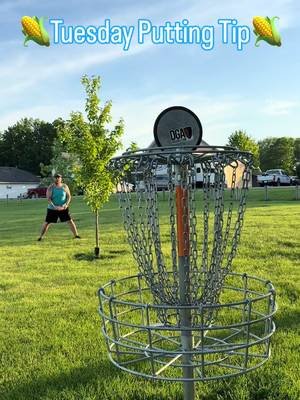 🌽 TUESDAY TIP: STOP TRYING TO MAKE EVERY PUTT! 🥏 One of the biggest putting mistakes? Trying to make every putt. Instead, focus on giving yourself a consistent putting routine: 🎯 Pick your target 🧠 Commit to the putt 💪 Same routine every time 🥏 Focus on the center of the chains ➡️ And most importantly… don’t be afraid to miss! You’re not going to make every putt. The goal is to build a stroke you can trust when it matters. What’s one putting tip that has helped your game? Drop it below! 👇 🌽 Cornfed Disc Golf Throw Your Passion #CornfedDG🌽 #ThrowYourPassion #DiscGolf #DiscGolfTips #PuttingTips