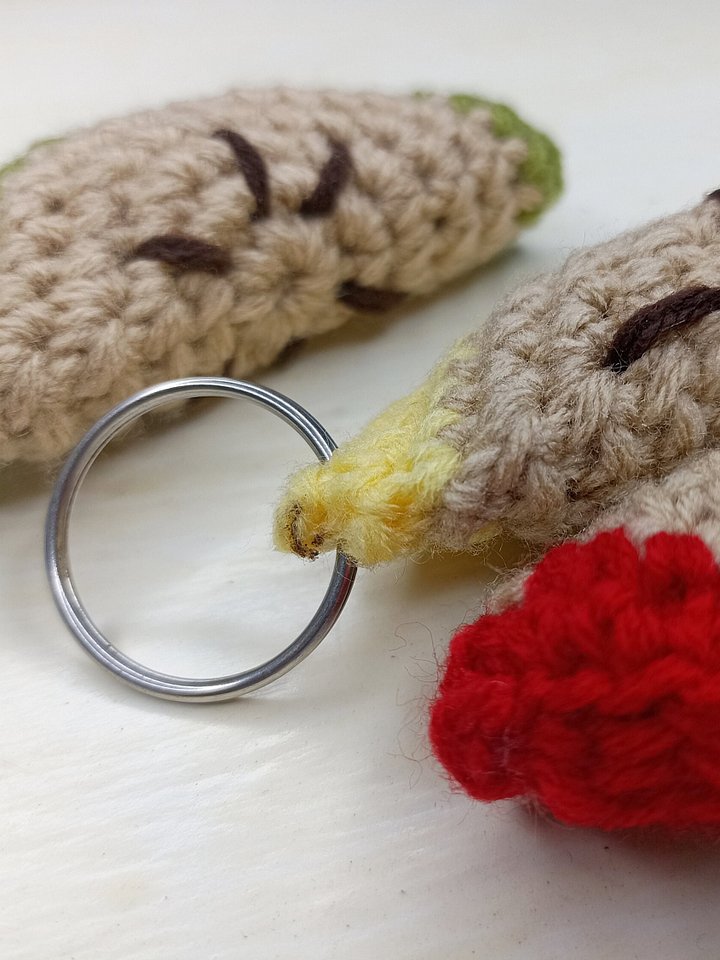 Crochet Apple Keychain Pattern product image (2)