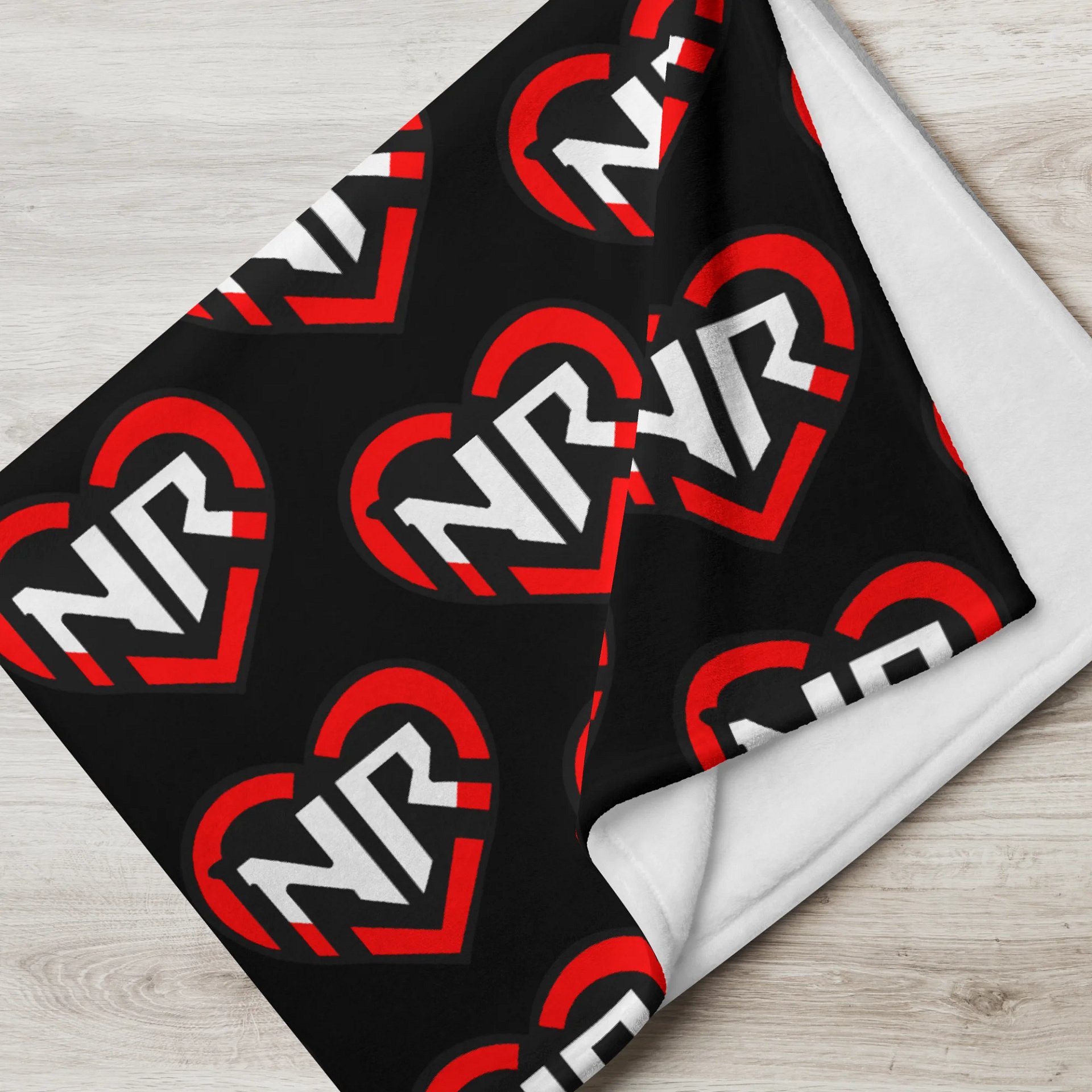 NR Heart Blanket product image (2)