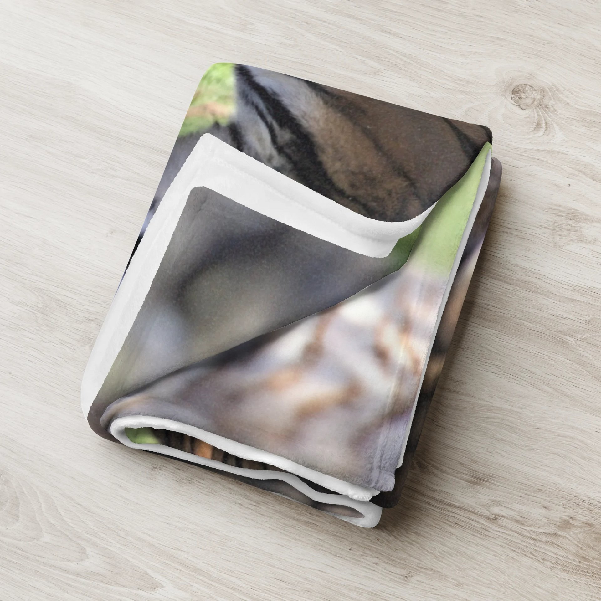 LTB Moka & Nola Throw Blanket product image (3)