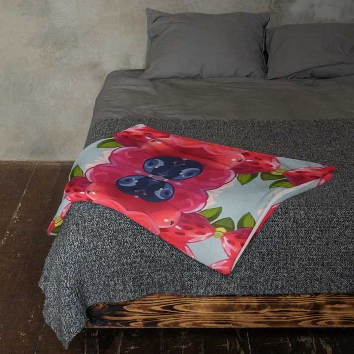Berry Bliss Seamless Patterned Throw Blanket product image (1)