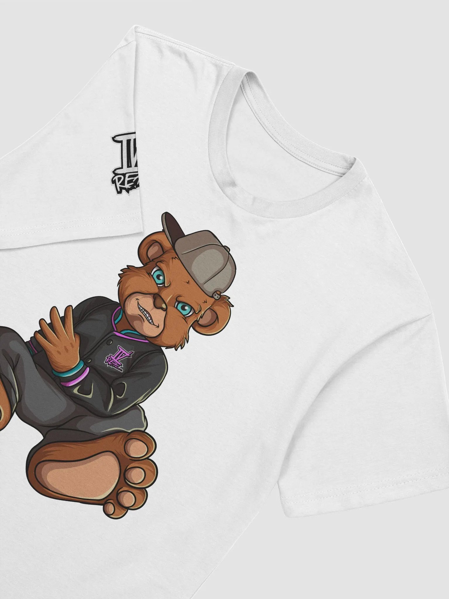 Sitting Bear T-Shirt product image (5)