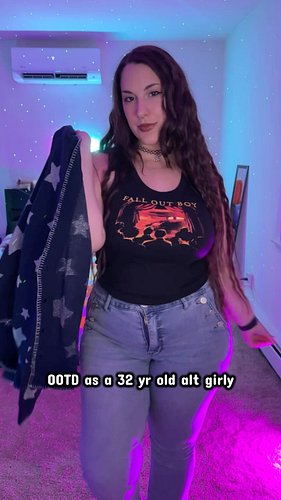 OOTD as a 32 year old alt girly 🖤✨ do you like my fit?? 

shirt, sweater, & choker - @hottopic 💀

#ootd #altfashion #sponsore...