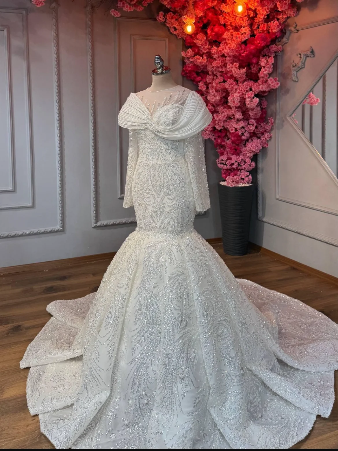 Wedding dress product image (3)