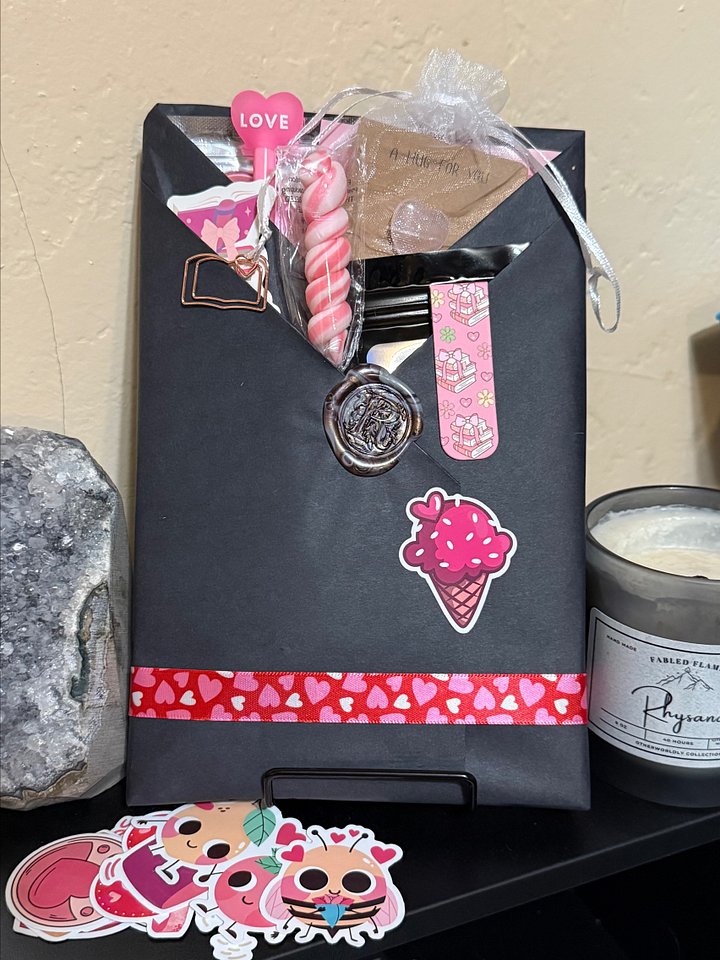 Valentines Day Signed Book Bundle W/Goodies product image (2)