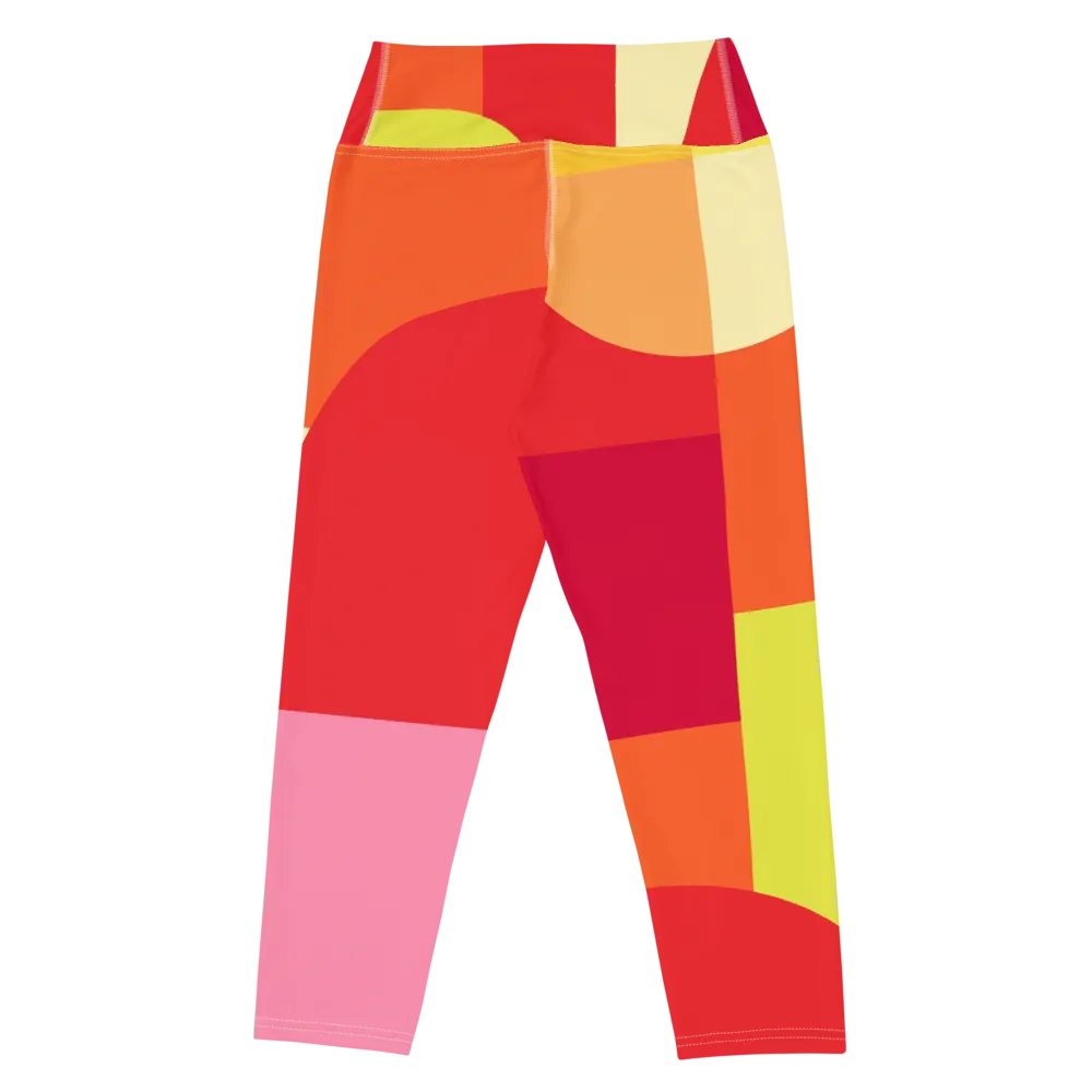 Colorful Large Abstract All-Over Geometric Print Capri Leggings product image (8)