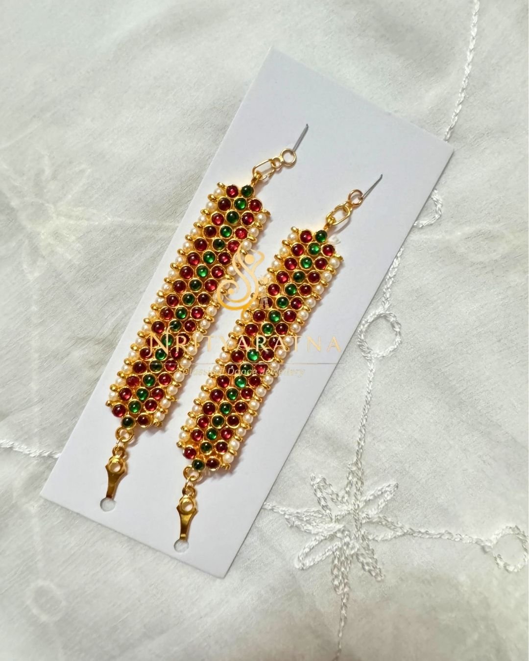 Kemp, Green Stone with white Moti- Earing Mati product image (1)