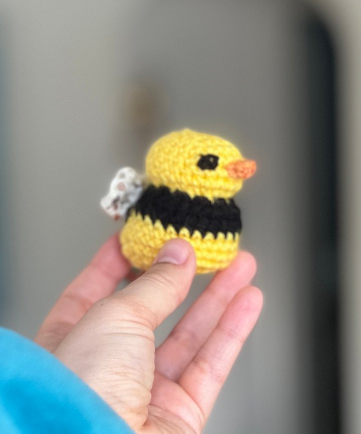 amigurumi bee duck product image (1)