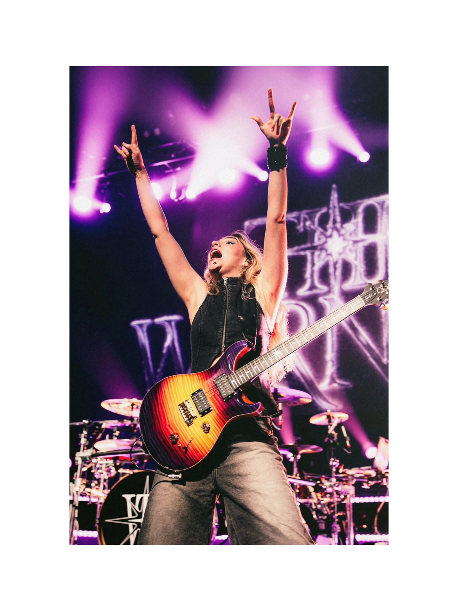 Dany Live Poster [20"x30"] product image (1)