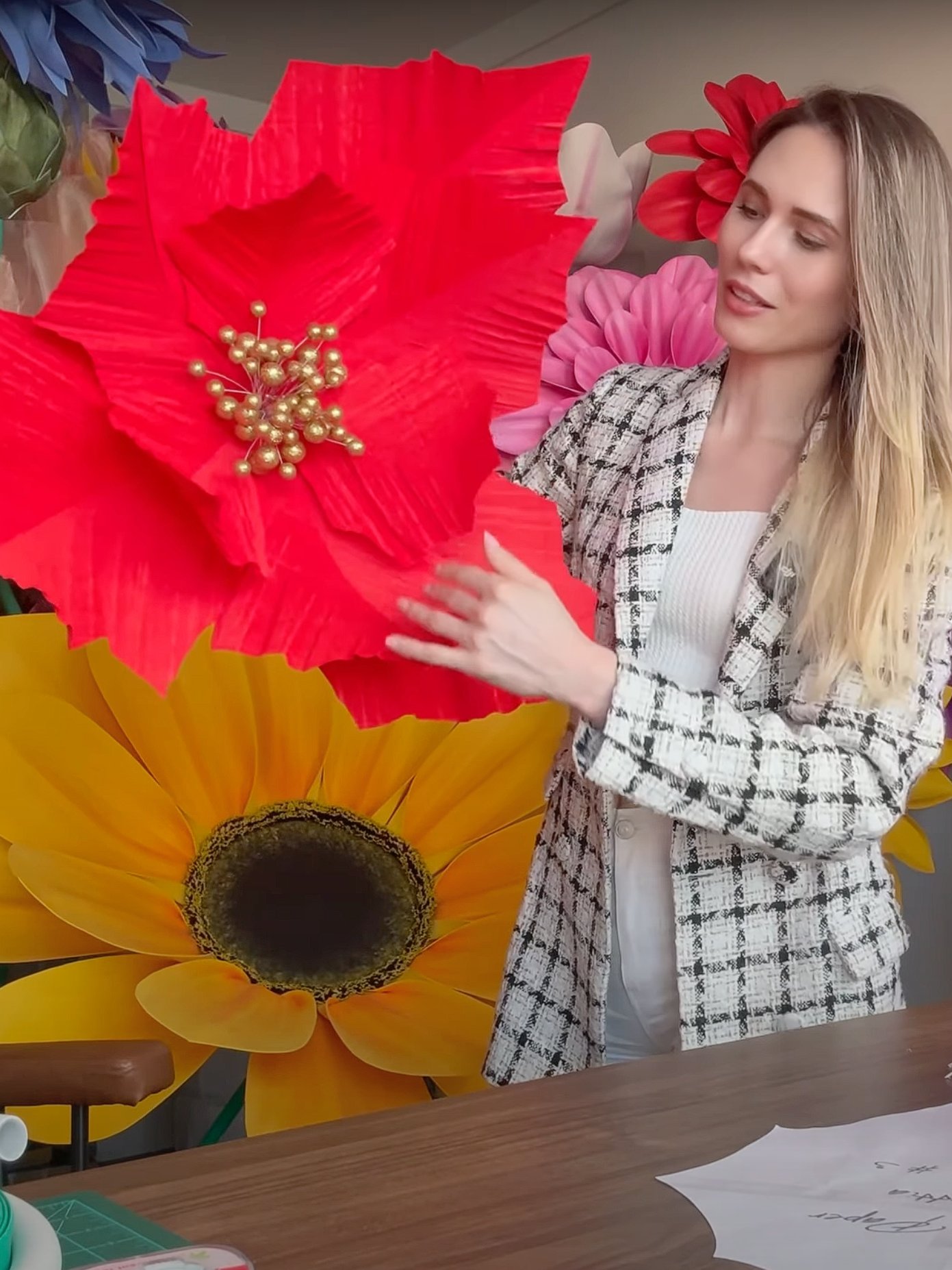 DIY Giant Paper Poinsettia: Templates from Video Tutorial & Materials Checklist product image (9)