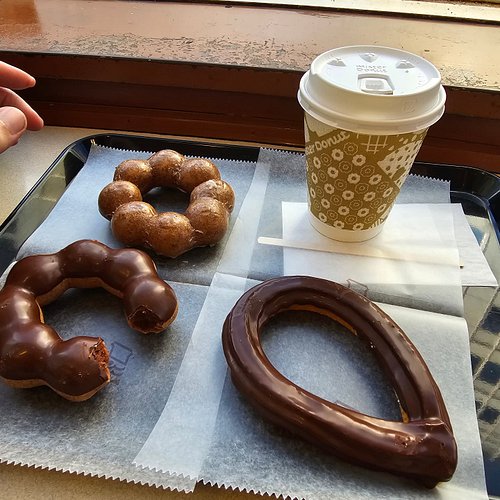 Days four amd five of my Japan trip. Day four, went to Shinjuku and had a Mister Donut breakfast; hit up Taito Station, where...