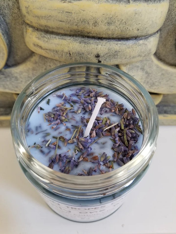 Only One Bed Candle (Fiction Tropes Candles) product image (2)