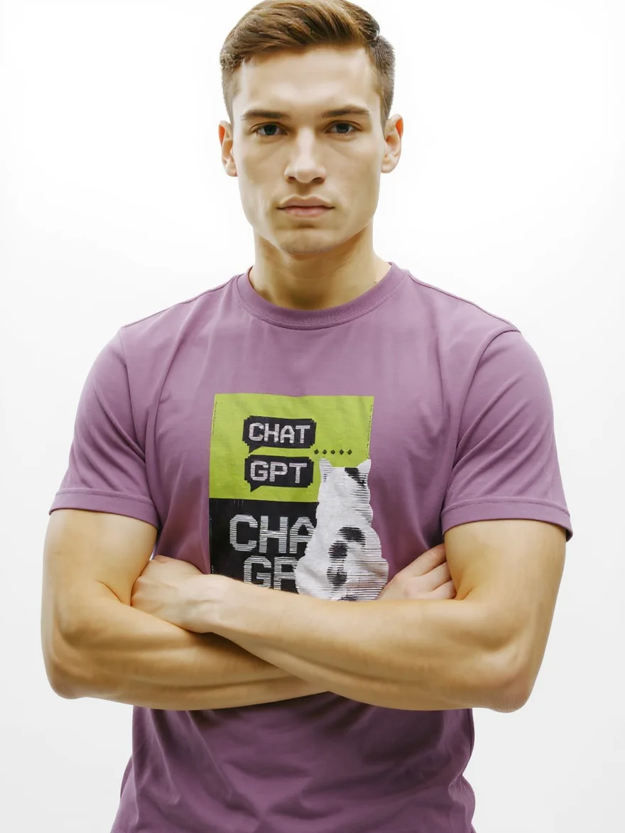 "Chat GPT" T-Shirt - The Pun for Stylish Geeks product image (1)