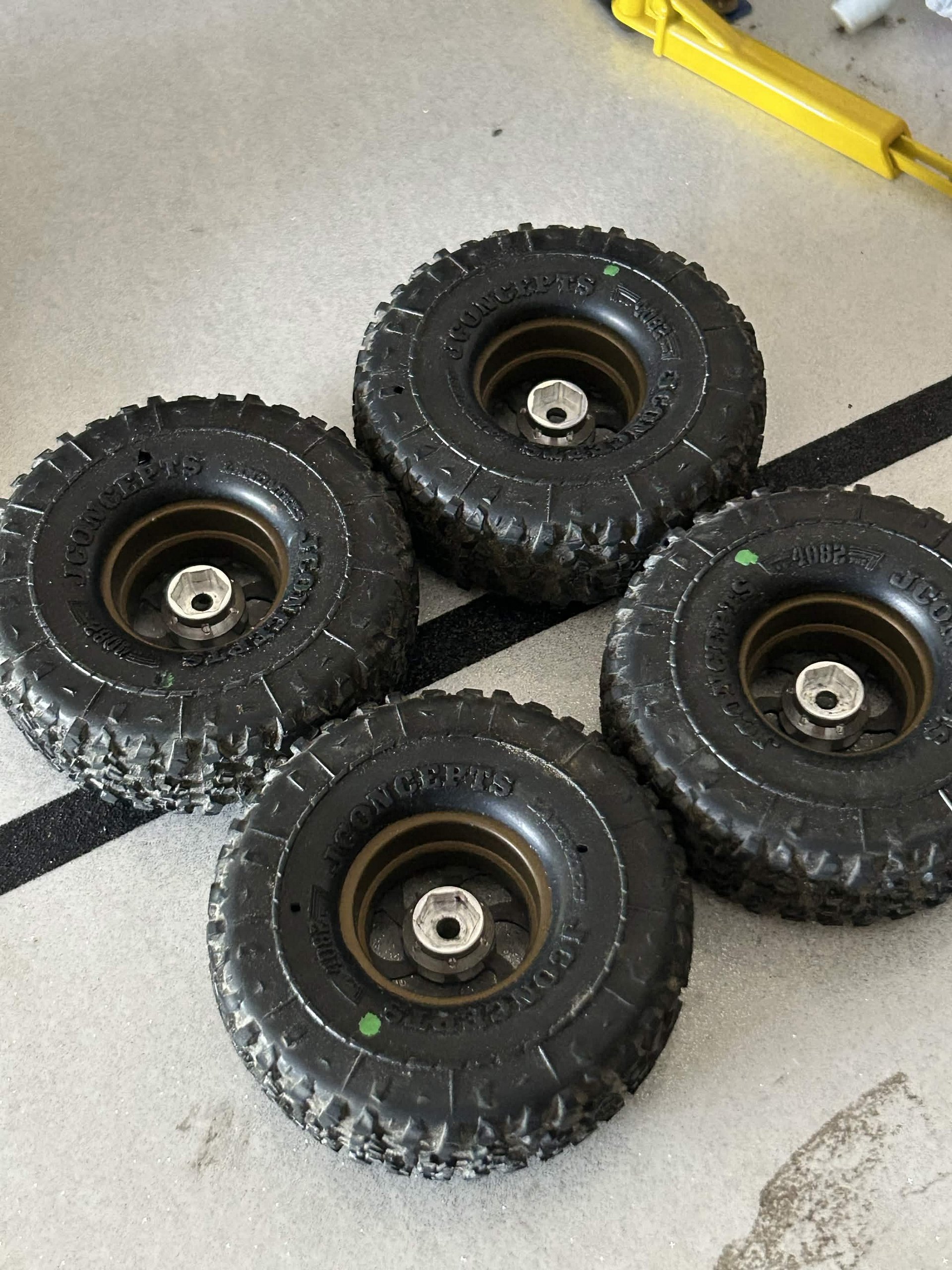 Hardpark wheels and tires product image (2)
