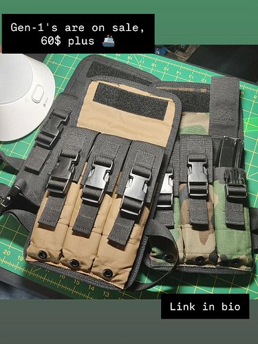 These need to move! x3 black, x1 Coyote and x2 woodland pouches. 

The difference in construction between the first run and t...