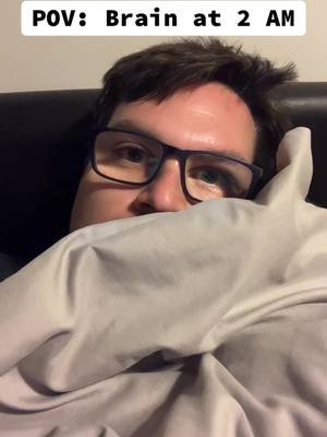 Can’t get no sleep right now. Also sorry there was no upload yesterday… was tired 😂 #rosshoare #radionerd #insomnia #cantgetnosleep 