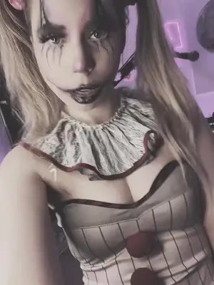 Yes i suck at making tiktoks but im good at Halloween makeup 🤡 Happy Halloween 🎃 👻 #halloween #circus #twitch #halloweenmakeup #fyp 