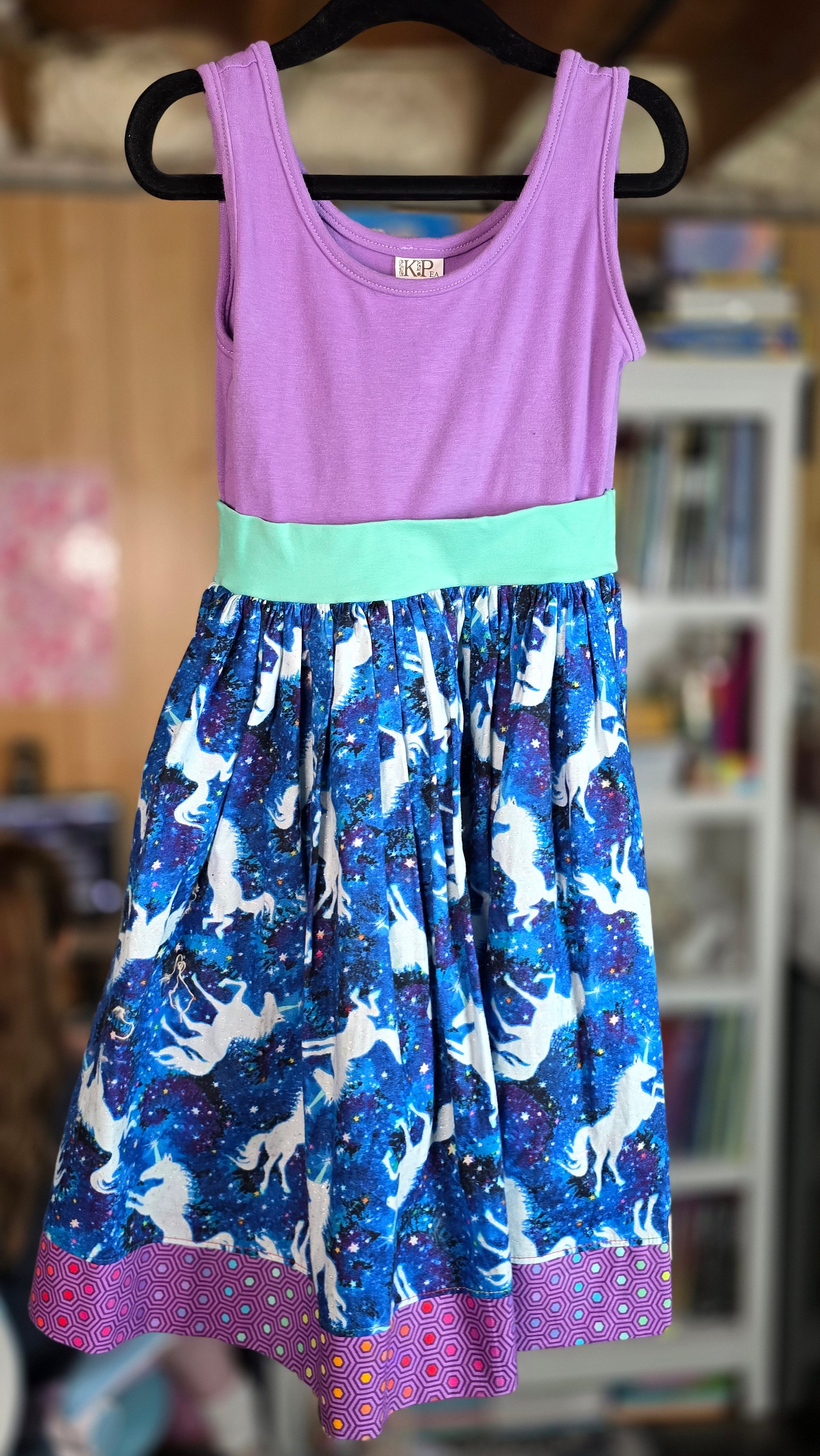 KPEA - Size 6 - GENTLY USED - Sparkle unicorns product image (1)