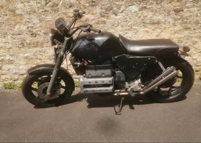 Bought a BMW K100 with commitment issues. 9 months later, it’s finally looking like it belongs on the road instead of in a scrapyard. From rust bucket to café racer rocket — still not finished, but at least it doesn’t smell like petrol and bad decisions anymore. #BMWK100 #CafeRacerBuild #FromCrapToClass #BikeGlowUp #GarageGremlin #RatBikeRedemption #CustomMotorcycle #K100Transformation #ShedBuiltLegend #BikeTok #MechanicTherapy 