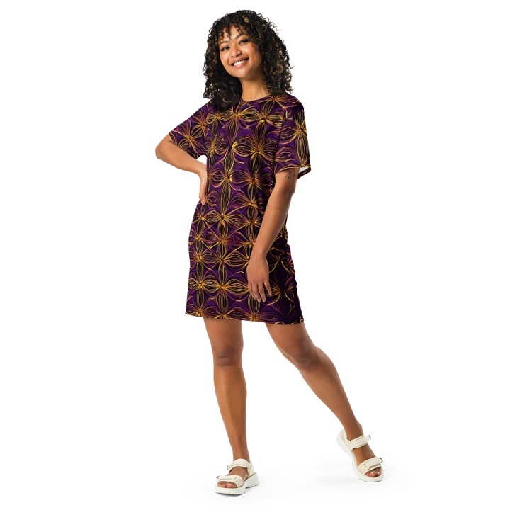 Sassy Swirl T Shirt Dress product image (1)