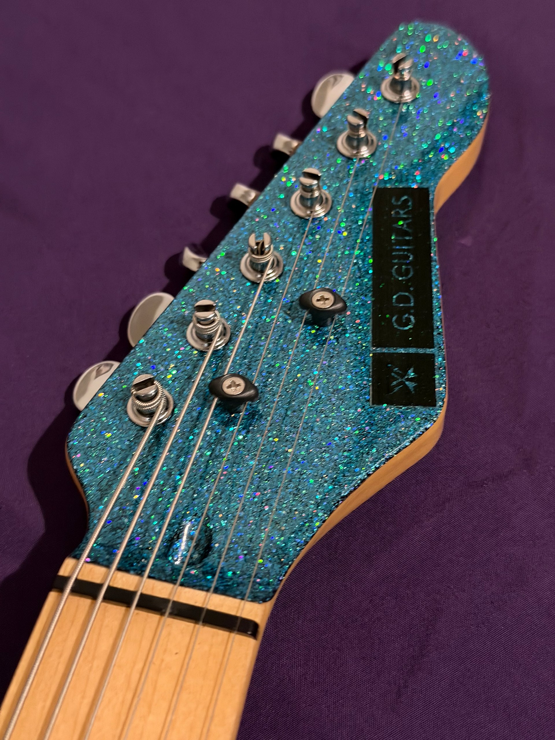 GD Guitars Super S – Aqua Teal Metallic Sparkle | Gamsbucker Equipped | Stainless Steel Frets | Hardshell Case | Single Humbucker product image (3)