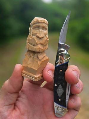 A knife only caricature I carved on lunch break today.  Practicing collars.  there are so many aspects of caricature carving i have yet to improve upon, and honestly I kind of love the process.  I've fallen in love with playing around and doodling on a stick of wood to see what I come up with! 😆 🤣  #woodcarving #whittling #woodart #caricaturecarving #woodcarver 