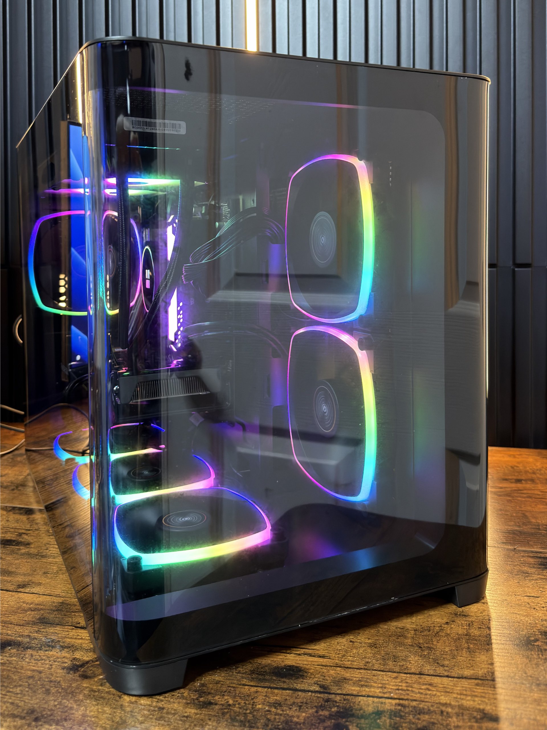 Pc Gaming Nebula Core - Ryzen 7 5700 + RX 7600 8GB + 32GB DDR4 3200MHz + Asrock B550 product image (8)