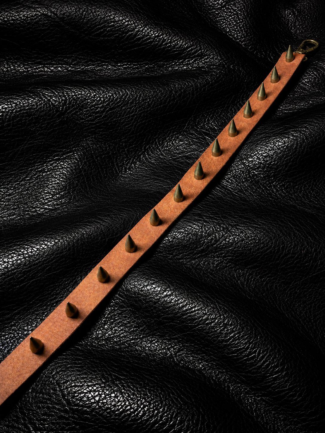 The Outlaw Spiked Convertible Collar/Leash product image (2)