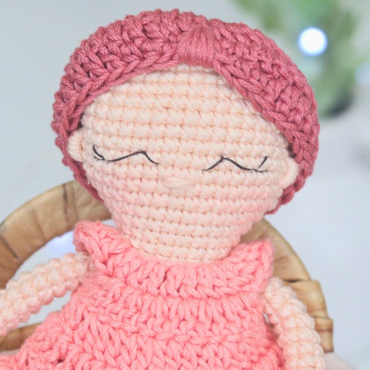 Cuqui Greta Sofía – A Crochet Doll Inspired by Classic Rag Dolls product image (2)