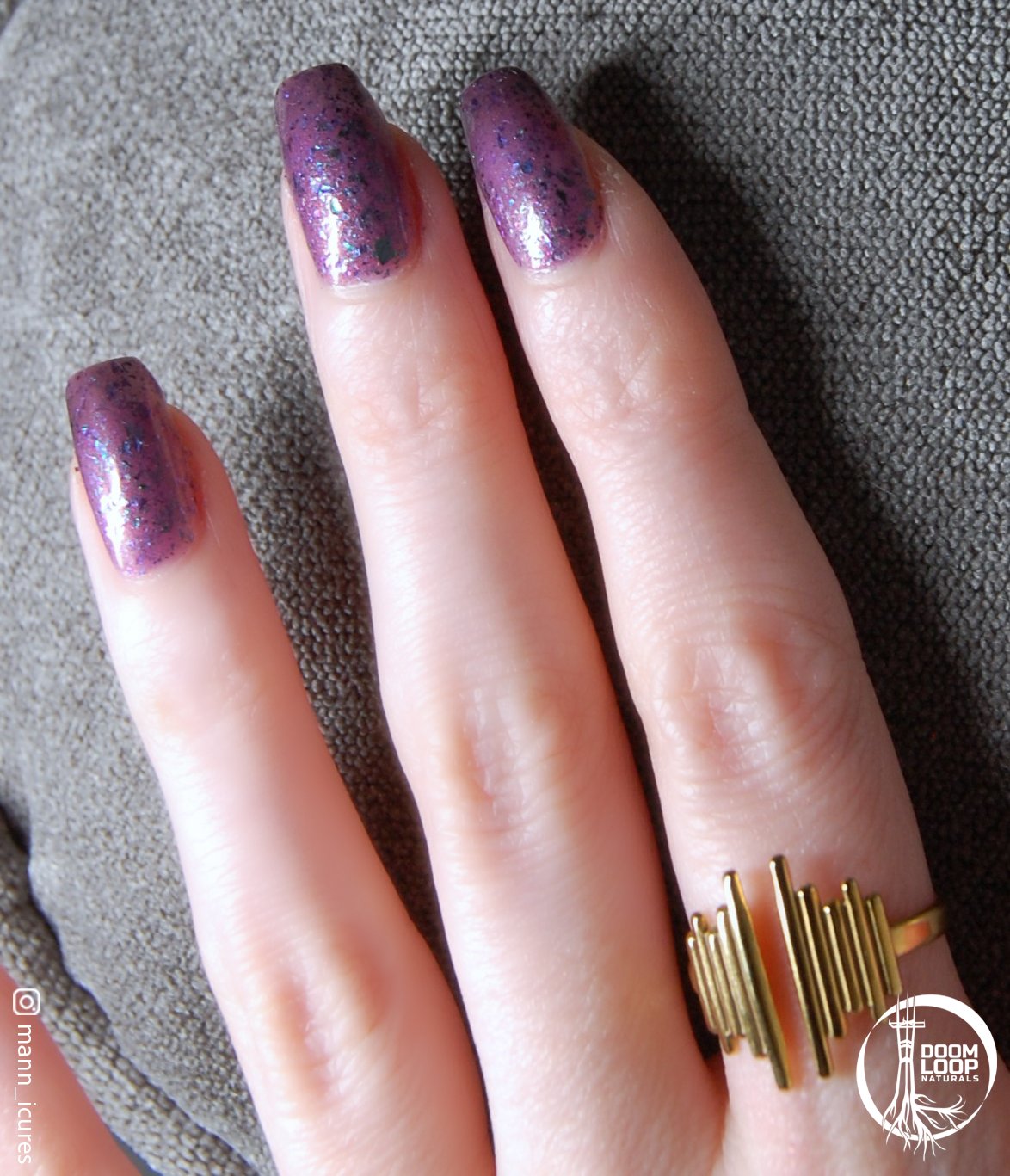 COUCH FKR - Dark Plum to Pink Thermal Green Flake Nail Polish product image (4)