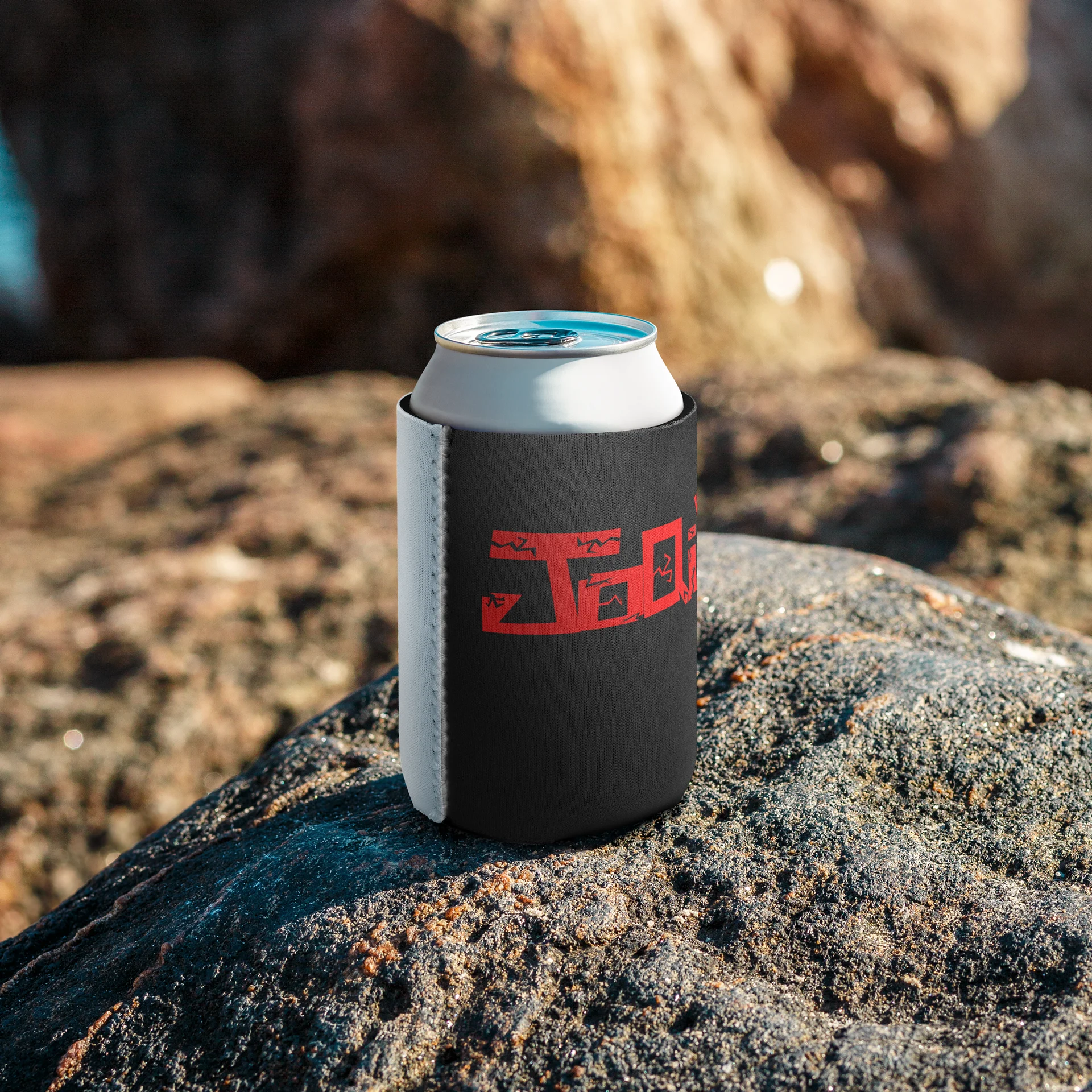 Cracked Red Text Can Cooler product image (8)