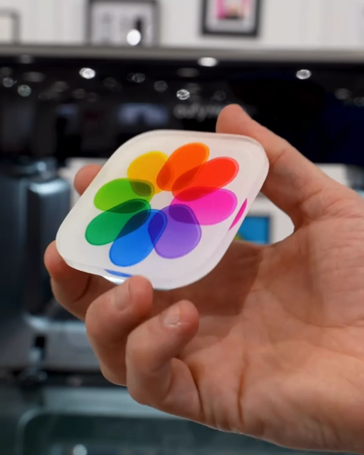 Custom App Icon Coat Rack product image (5)