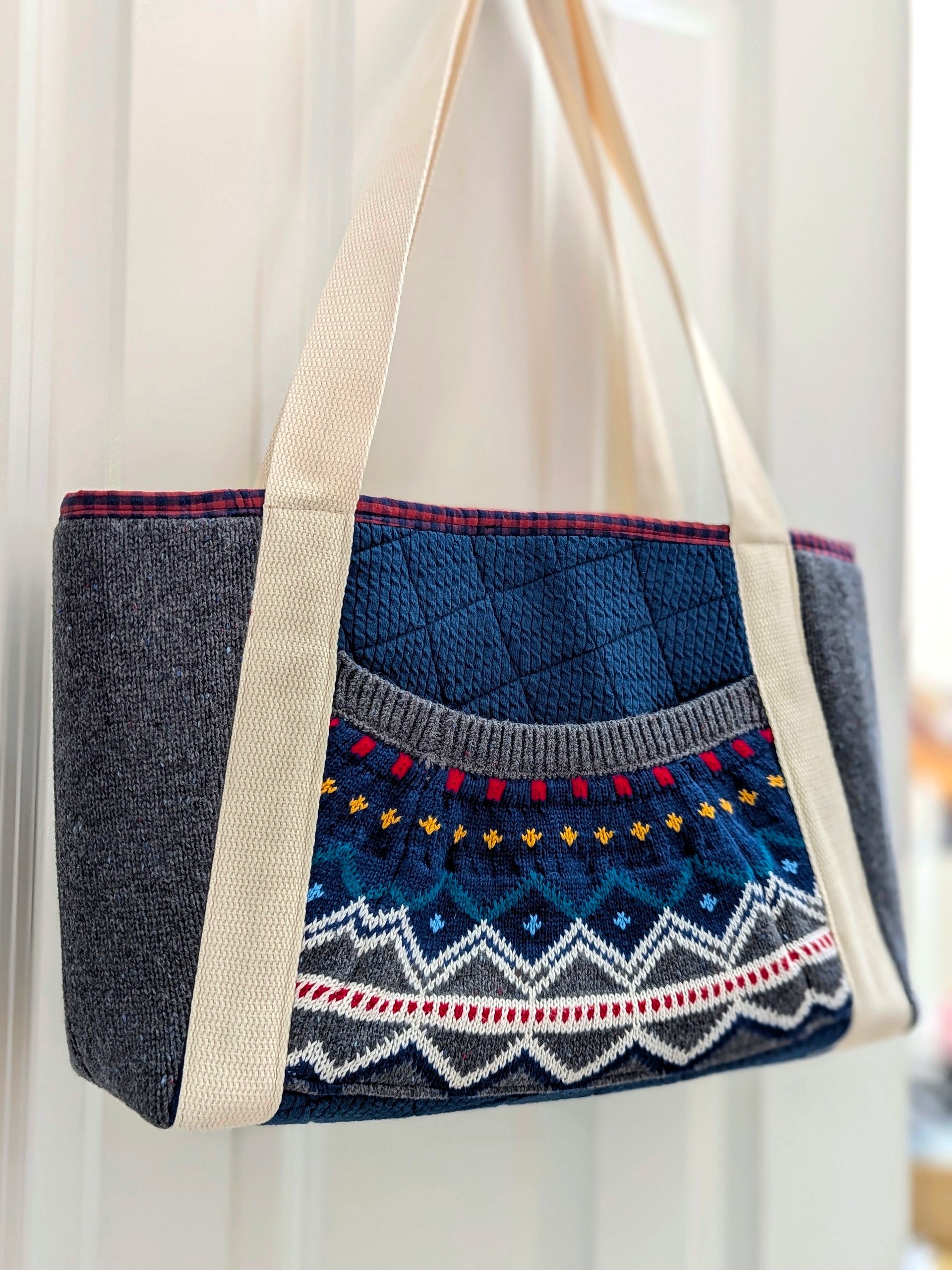 Fair Isle Pocket Tote product image (5)