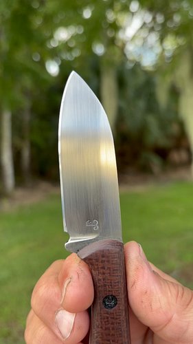 Welcome the Burr a new addition to the line up 

This one is in AEB-L and natural burlap.  Removable handle scale rounds it o...