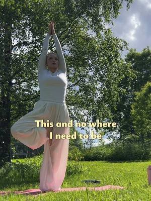 Feet rooted in the ground, energy flowing freely🌳💫 #yoga #hatha #vrksasana 