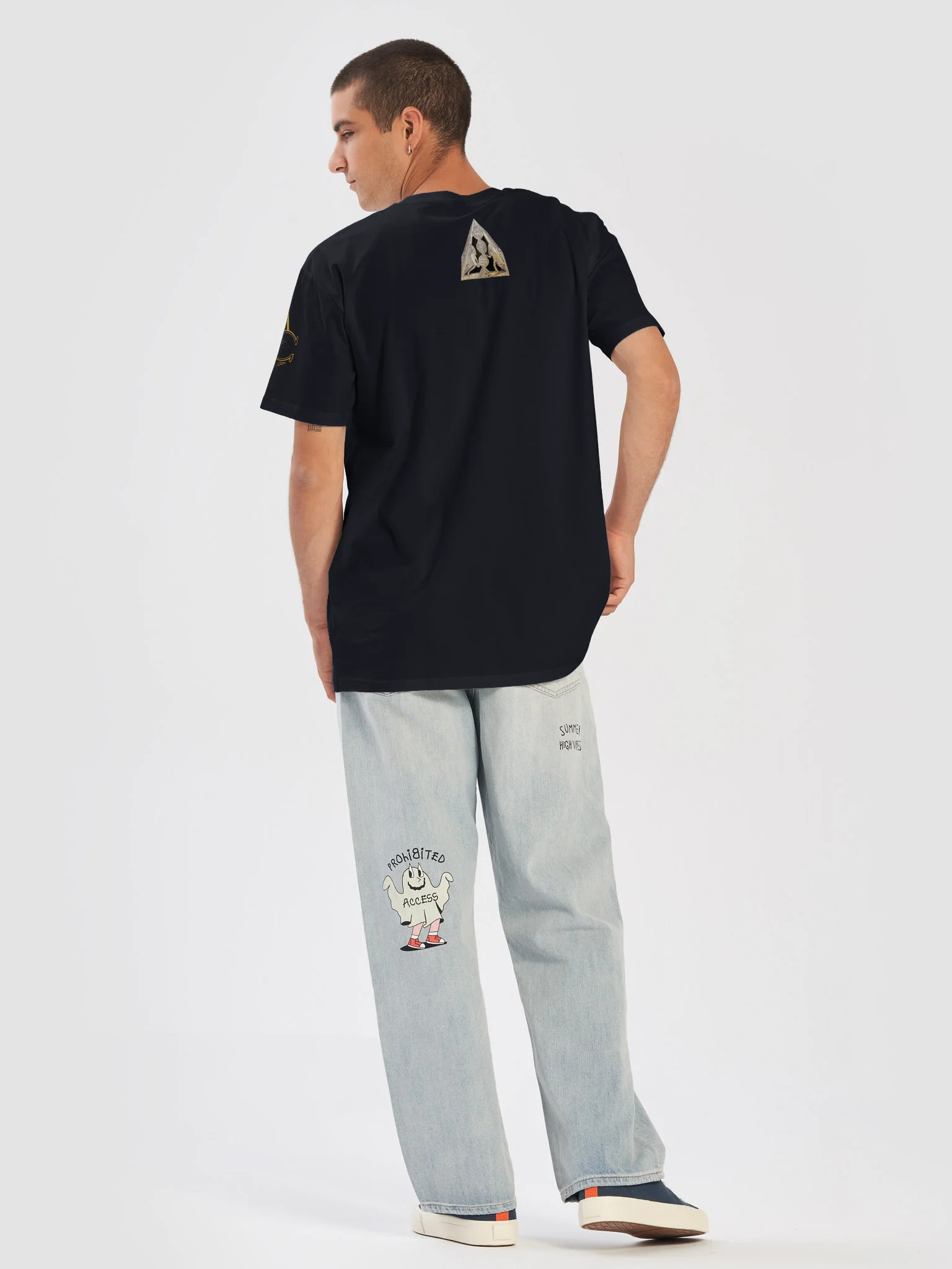 The Twin End Premium T-Shirt product image (6)