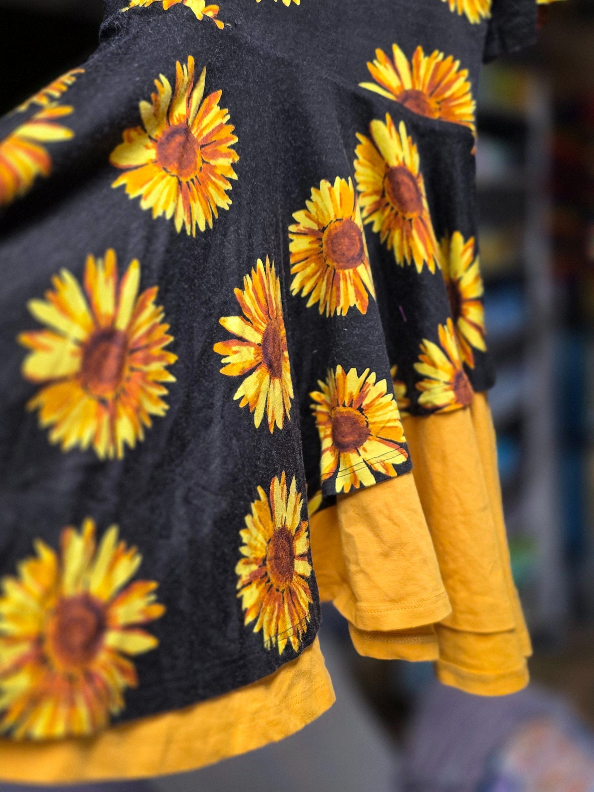 THE GUILD SOCIETY - Size 4 - LIKE NEW - Sunflower dress product image (5)