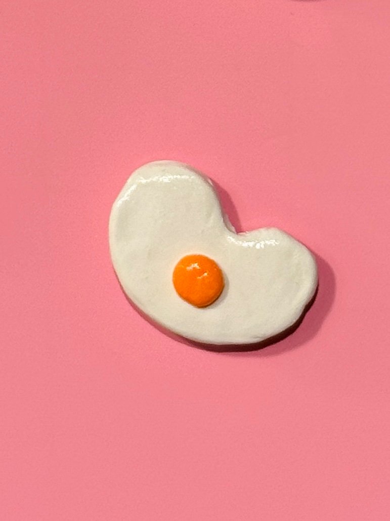 Fried Egg Magnet 🍳 product image (1)