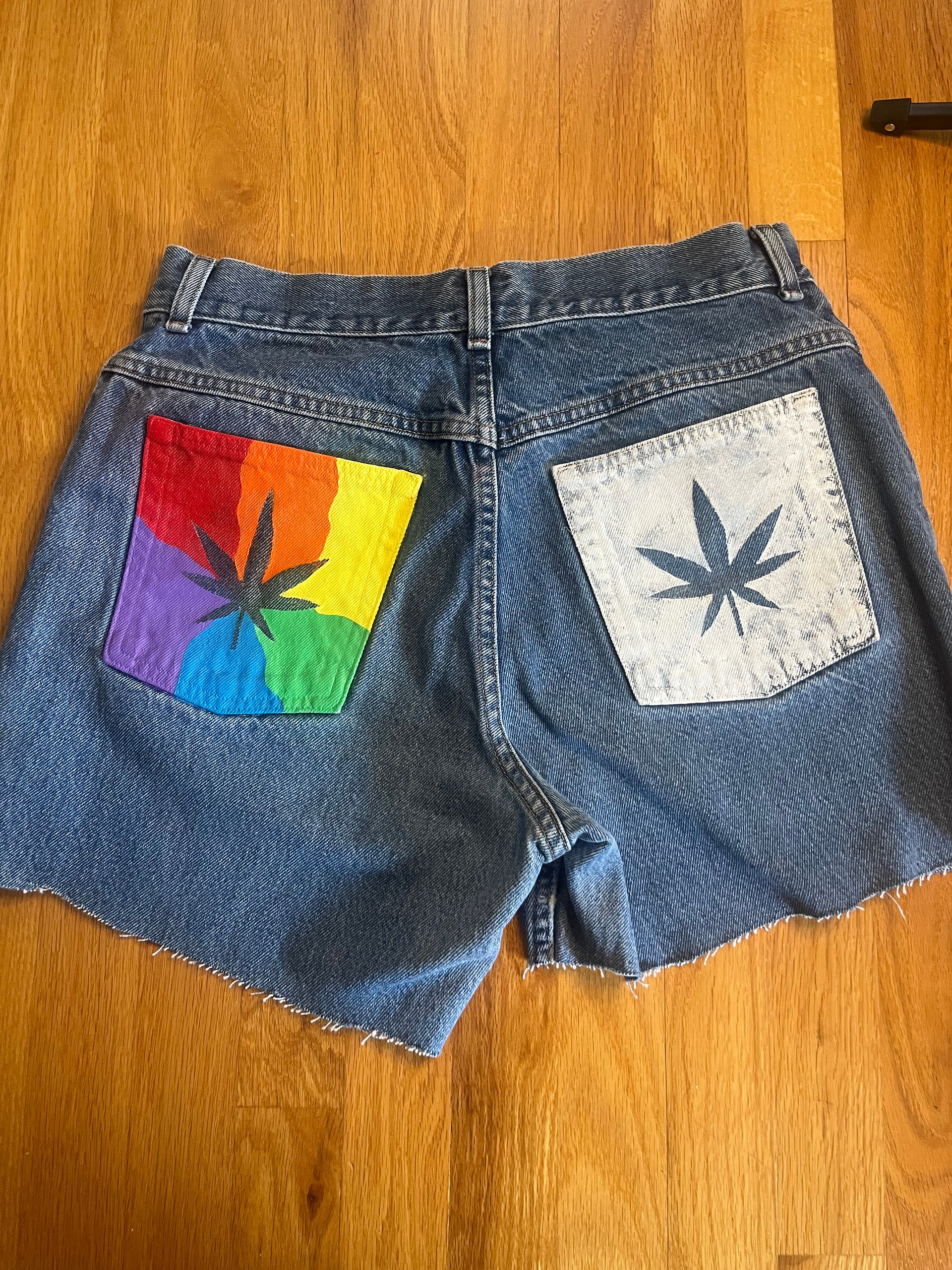 420 Shorts / Size 12 product image (2)