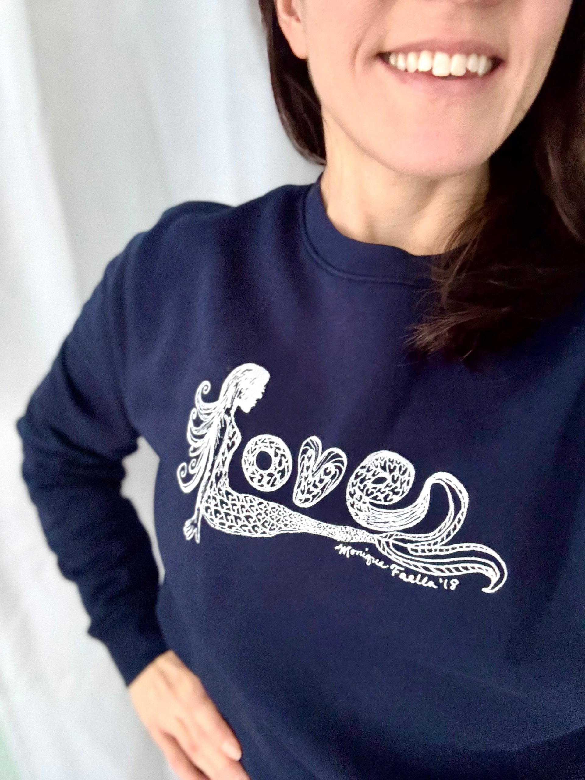 Mermaid Love | Premium Organic Sweatshirt product image (3)
