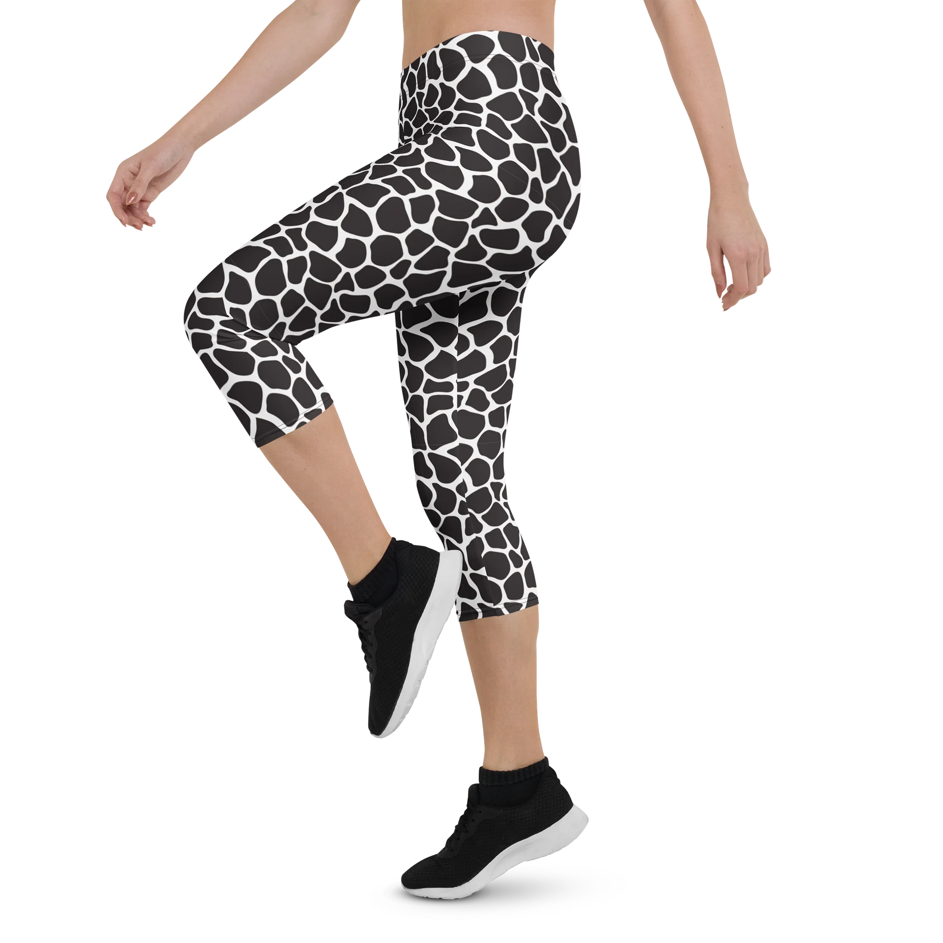 Comfortable Capri Leggings with Bold Black Animal Print product image (3)