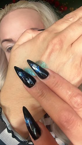 Glitter Grunge Makeup featuring all my faves from @curstkosmetics also use my code KRYSTALLEANDRA to save 

Curst shadow: Ecl...