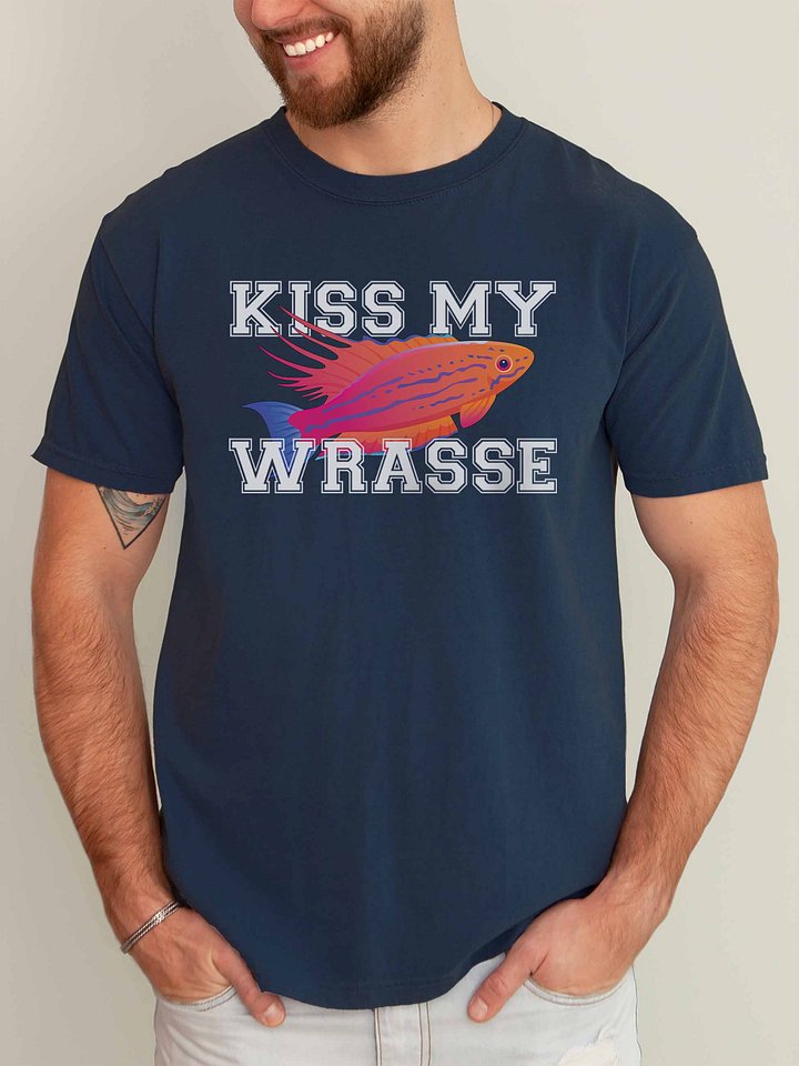 Kiss My Wrasse Fairy Wrasse Shirt – Funny Saltwater Reef Tank Aquarium Graphic Tee product image (2)