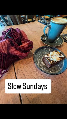 Coffee, cake and yarn, all you need for a perfect Sunday afternoon chill 🧶

#selflove #workinprogress #yarnaddict